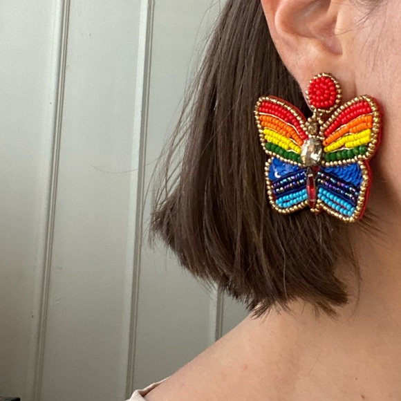 Rainbow Butterfly Beaded Earrings 🌈 🦋 ❤️ - Picture 3 of 3
